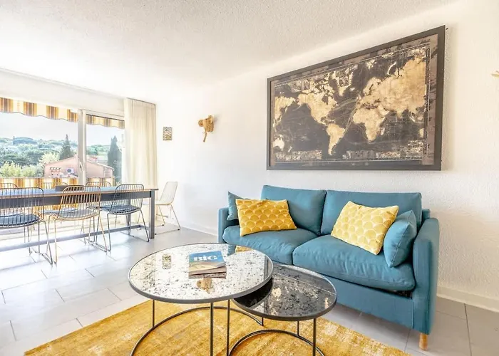 Les Amourie L Terrace & Parking L Shellter Apartment Saint-Tropez